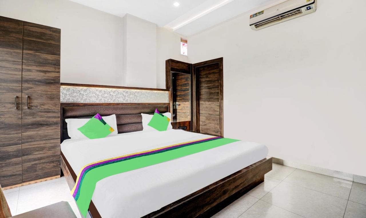 Itsy Hotels Anjali Mahal, 500 Mtrs From Mathura Railway Station Luaran gambar