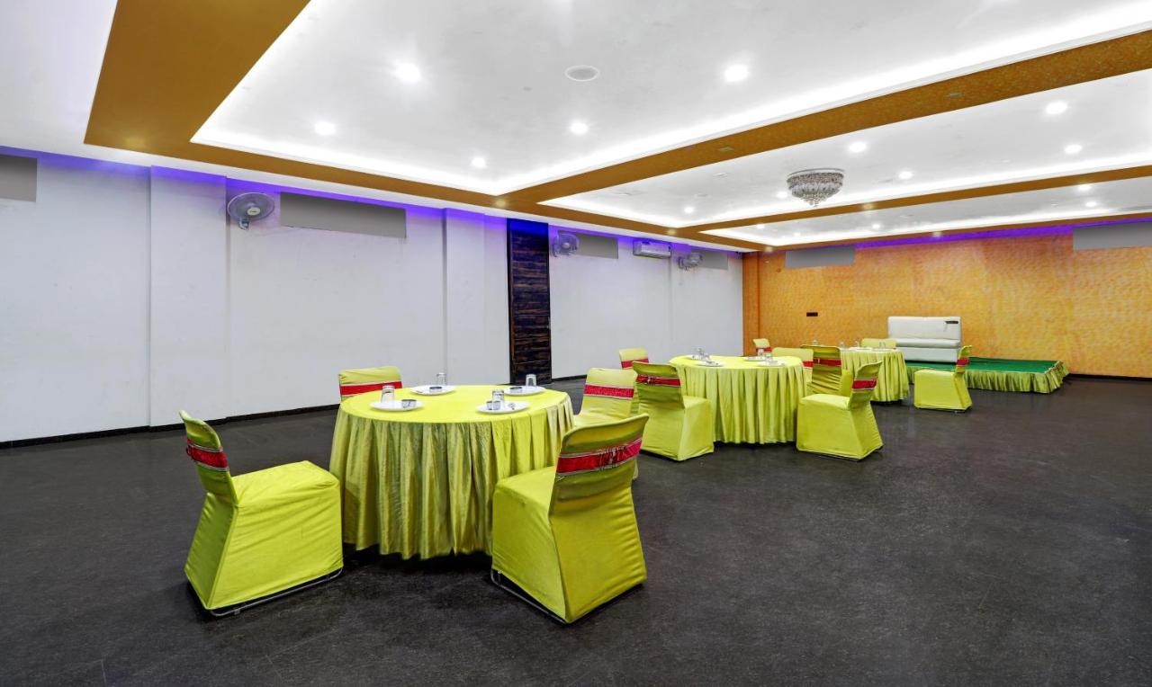 Itsy Hotels Anjali Mahal, 500 Mtrs From Mathura Railway Station Luaran gambar