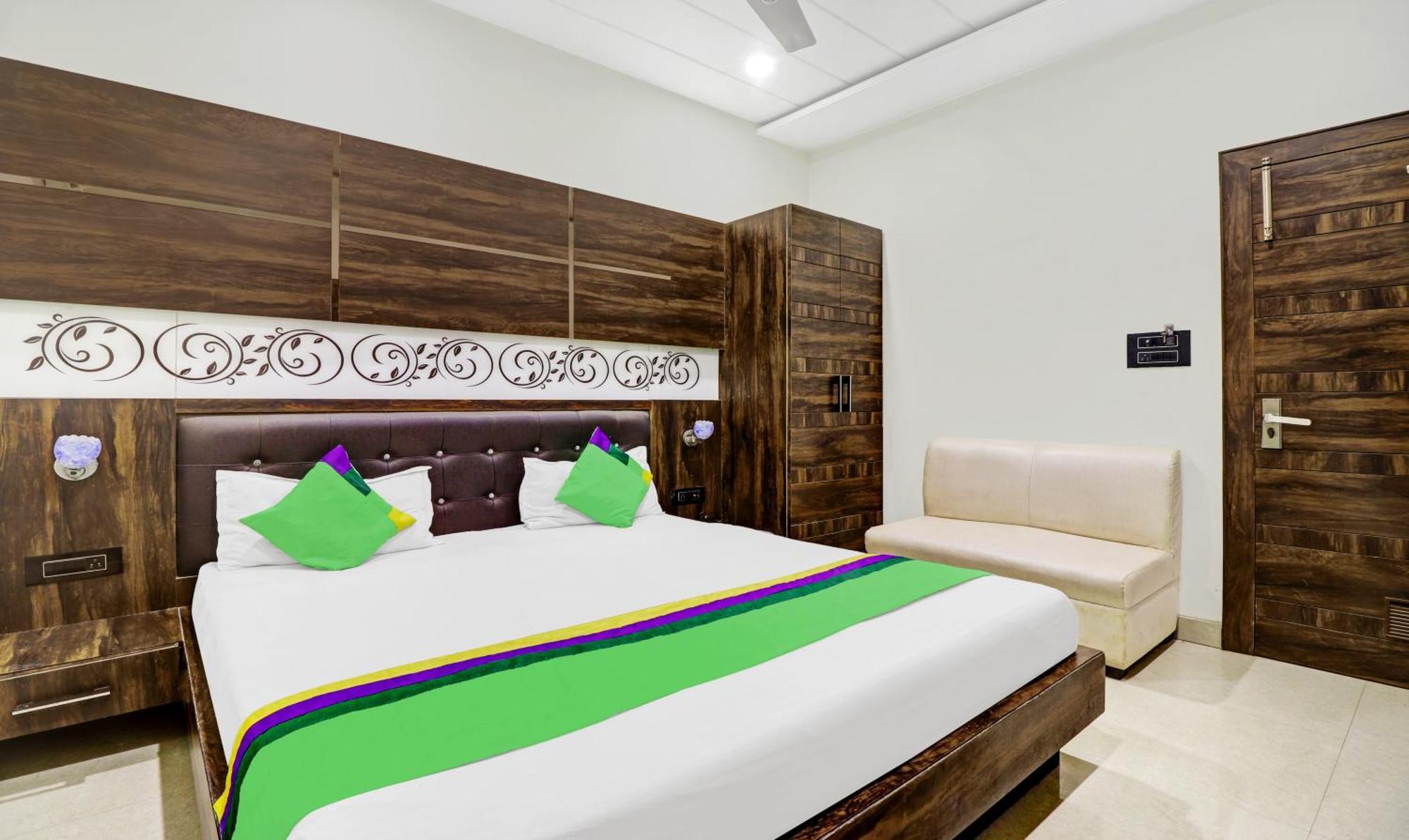 Itsy Hotels Anjali Mahal, 500 Mtrs From Mathura Railway Station Luaran gambar