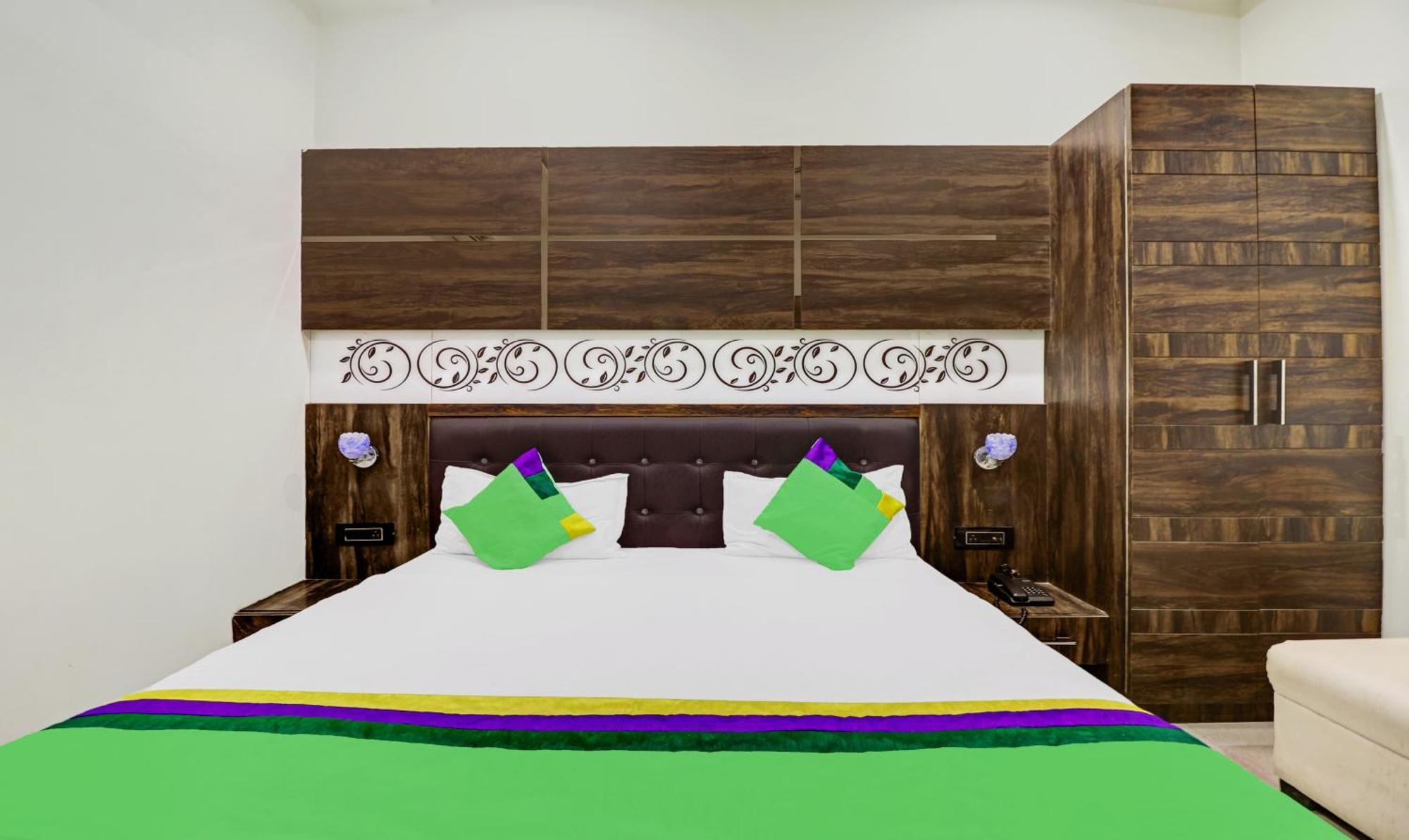 Itsy Hotels Anjali Mahal, 500 Mtrs From Mathura Railway Station Luaran gambar