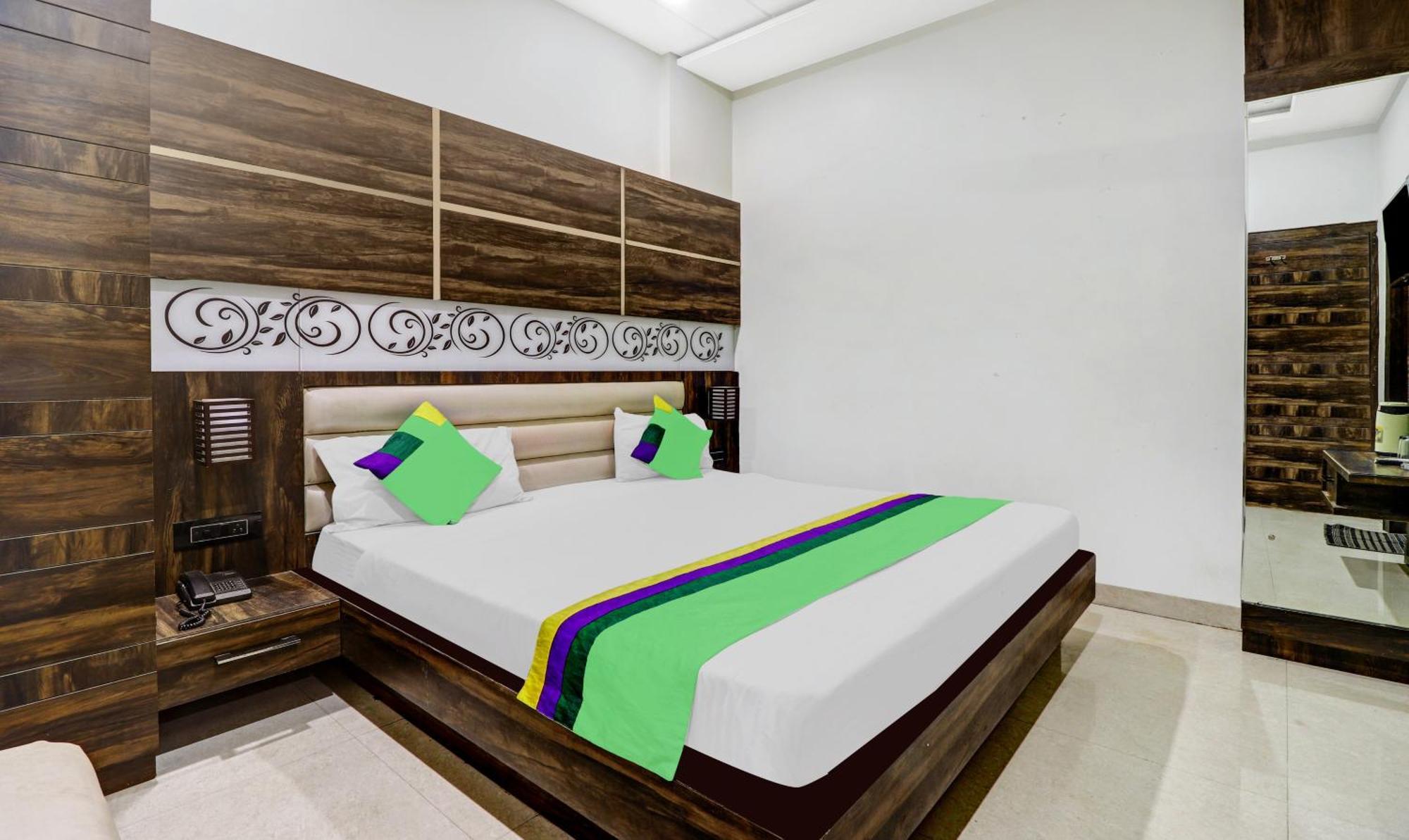 Itsy Hotels Anjali Mahal, 500 Mtrs From Mathura Railway Station Luaran gambar